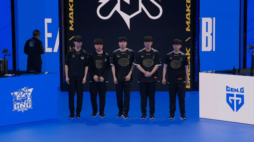 又讓我們看 又讓我們看